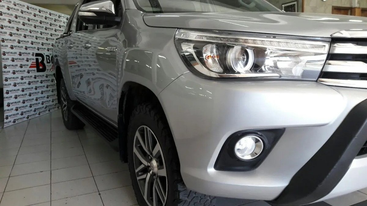 Toyota Hilux Pick-up 2.8 Cd Srx 177cv 4x4