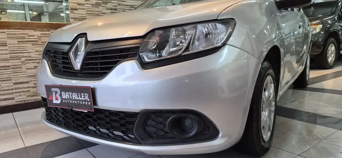 Renault Sandero Authentique Pack 1.6 Nafta 2016
